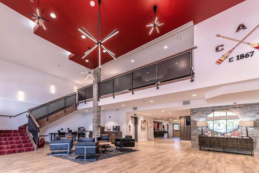 Hotel Kelowna & Conference Centre Екстер'єр фото