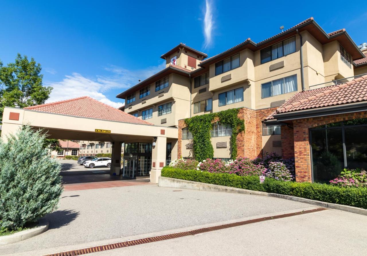 Hotel Kelowna & Conference Centre Екстер'єр фото